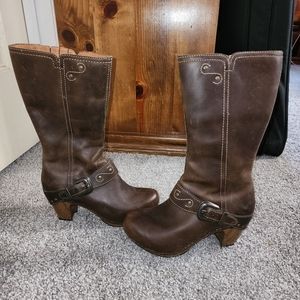 Dansko Brown distressed leather Boots, sz 36